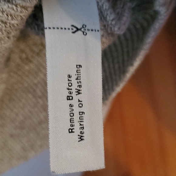Medium J.Crew Grey Zip-up - Picture 5 of 5
